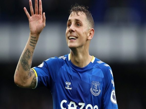 Lucas Digne / via Getty Images