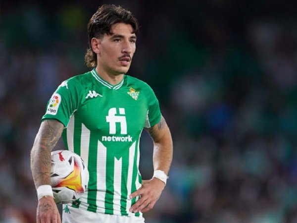 Bek sayap Real Betis, Hector Bellerin.