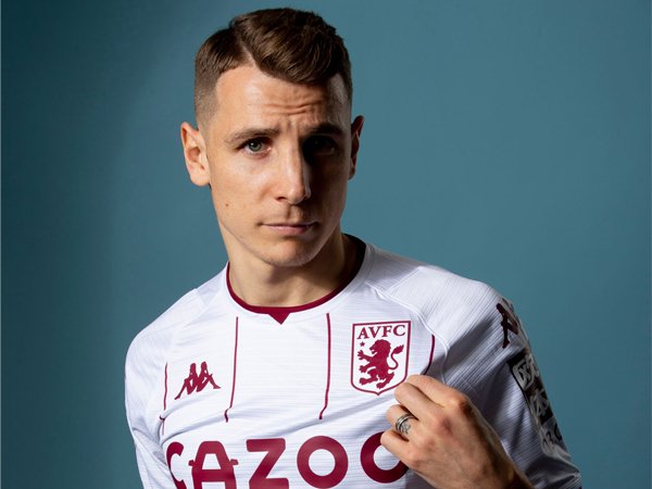 Bek Aston Villa, Lucas Digne.