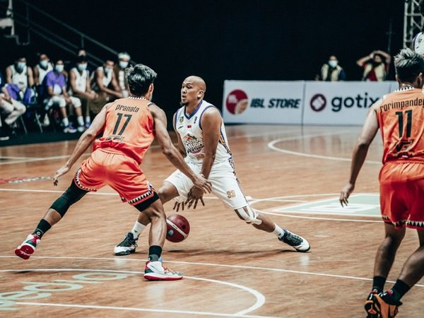 Youbel Sondakh senang anak asuhnya bisa bangkit saat lawan NSH.