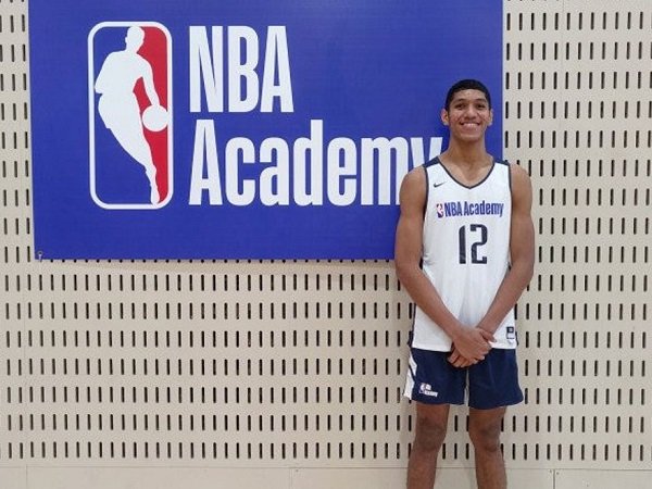 Derrick Michael dapat dukungan dari sang ibu untuk bermain di NBA.