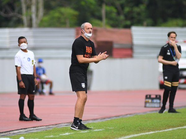 Risto Vidakovic resmi mengundurkan diri