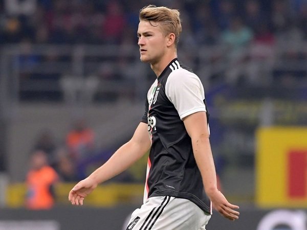Bayern Munich Incar De Ligt