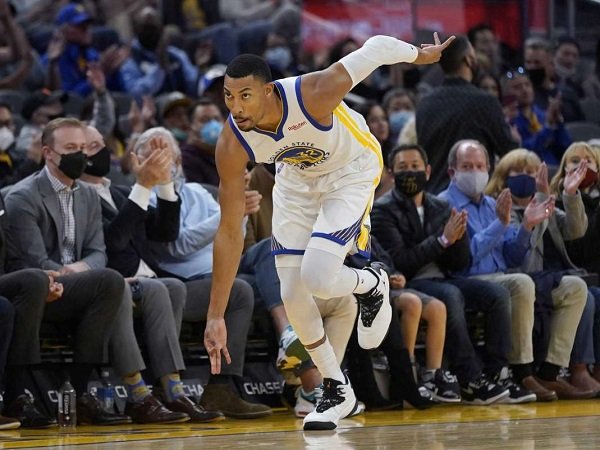 Otto Porter Jr bangga bisa perkuat tim sekelas Golden State Warriors.