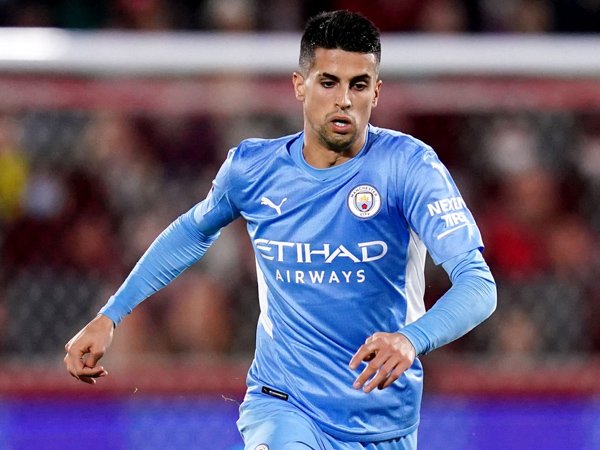 Bek sayap Manchester City, Joao Cancelo.