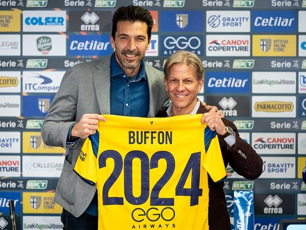 Gianluigi Buffon resmi perpanjang kontrak dengan Parma.