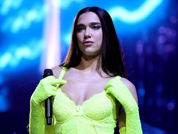 Dua Lipa Beri Komentar Setelah Lagunya Jadi Andalan Fans Liverpool