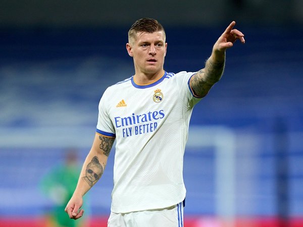 Toni Kroos bisa absen untuk laga kontra PSG.