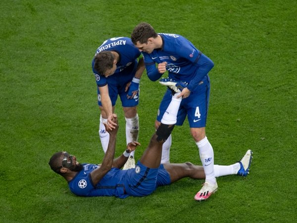 Tiga pemain Chelsea hadapi ketidakpastian di tengah penjualan klub (Sumber: Getty)