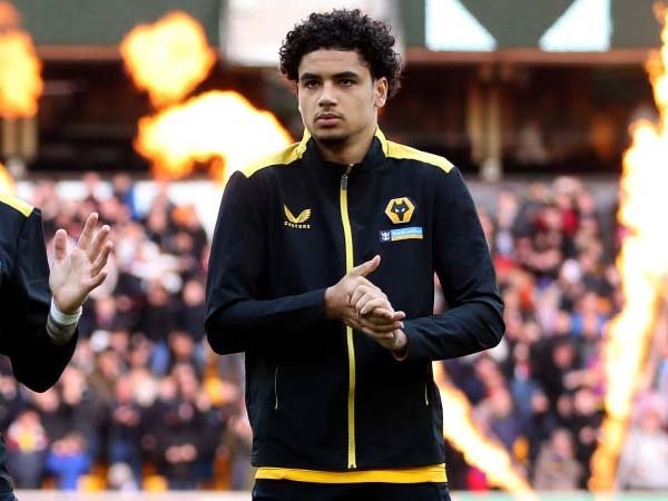 Hoever Dapat Kritik Karena Dinilai Tidak Bekerja Keras di Wolves