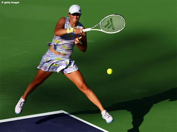 Iga Swiatek pantang menyerah kontra Clara Tauson di Indian Wells 2022