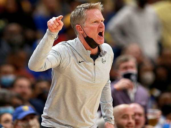 Steve Kerr kritik pedas permainan Warriors saat tumbang dari Magic.