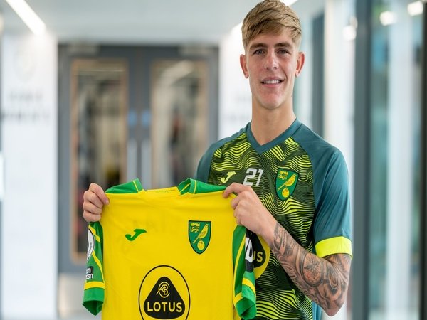 Brandon Williams mengaku kerasan bermain untuk Norwich CIty dan ogah untuk kembali ke Manchester United / via Sky Sports