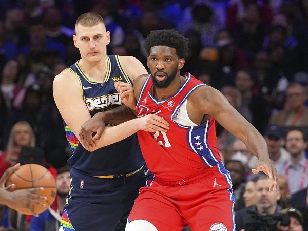 Julius Erving punya pendapat unik soal Embiid dan Jokic yang berburu gelar MVP.