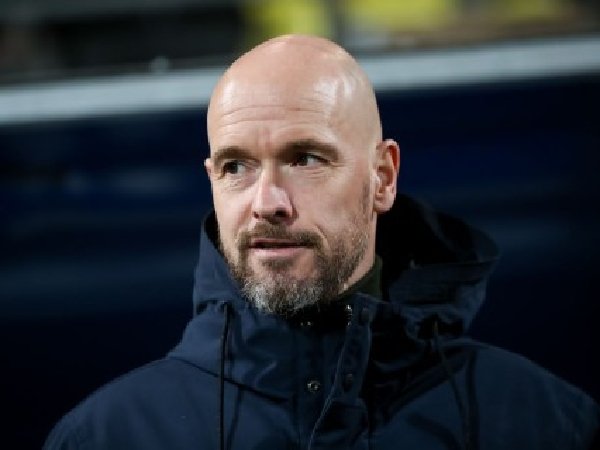 Jamie Carragher dukung keputusan MU menunjuk Erik ten Hag sebagai manajer baru