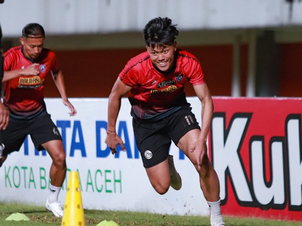 Feby Eka Putra memutuskan untuk hengkang dari Arema FC