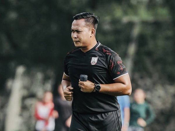 Pelatih fisik Persis Solo, Sofie Imam