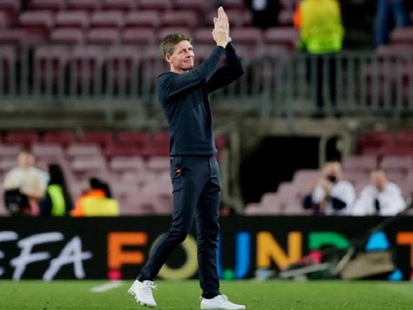 Pelatih Eintracht Frankfurt, Oliver Grasnfer.