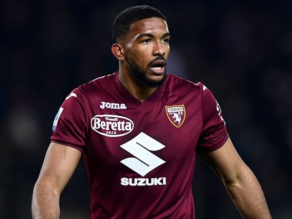 Bek Torino, Gleison Bremer.