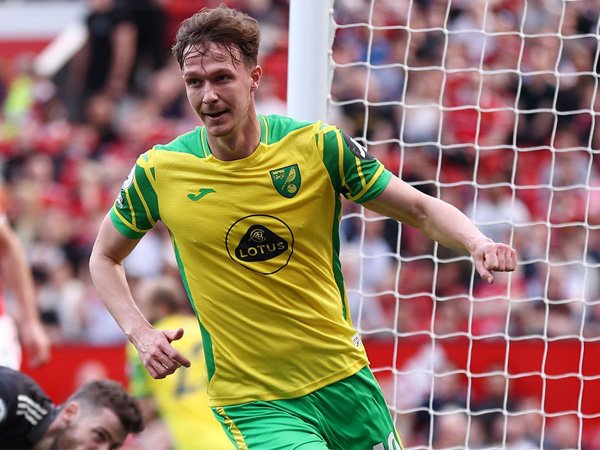 Gelandang Norwich City, Kieran Dowell.