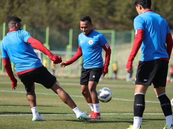 Irfan Jaya saat menjalani latihan bersama timnas Indonesia U-23 di Korsel