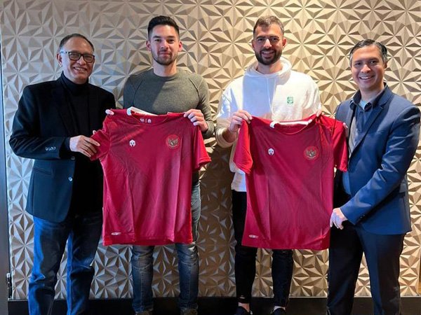 Utusan PSSI bersua dengan Sandy Walsh dan Jordi Amat