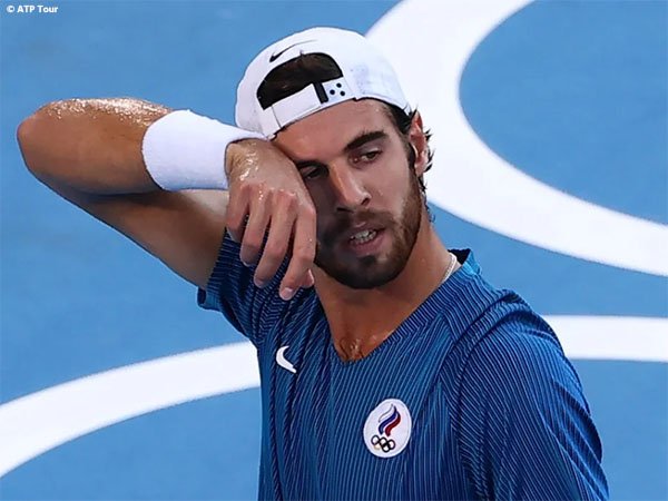 Karen Khachanov merasa sedih dengan keputusan terbaru Wimbledon