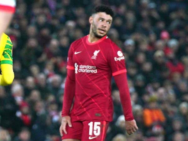 Oxlade-Chamberlain Akan Tinggalkan Liverpool di Musim Panas Ini