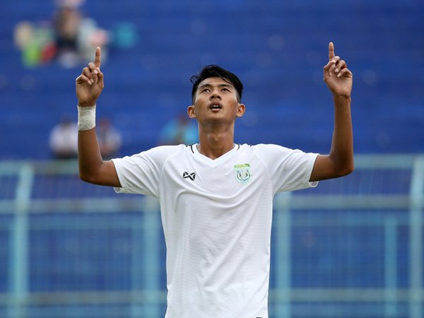 Malik Risaldi resmi diperkenalkan sebagai pemain anyar Madura United