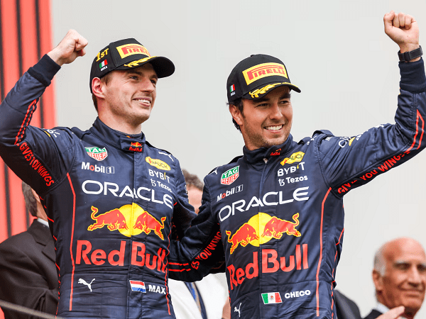 Helmut Marko bangga lihat dominasi Verstappen dan Perez di GP Emilia Romagna.