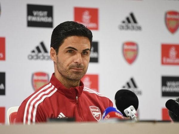 Mikel Arteta secara terbuka mengatakan jika Arsenal tak bisa berbelanja pemain mahal pada bursa transfer musim panas besok / via Getty Images