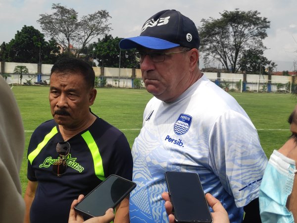 Pelatih Persib, Robert Rene Alberts