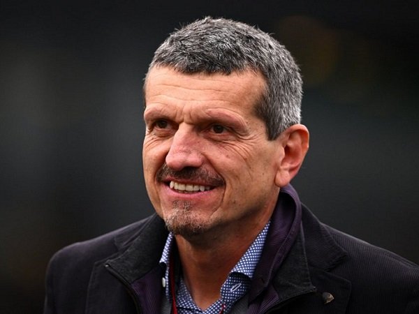 Bos Tim Haas, Guenther Steiner.