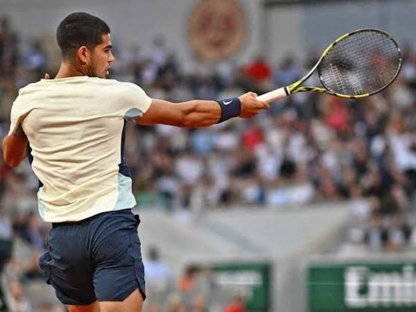 Carlos Alcaraz tampil tanpa ampun di laga pembuka French Open