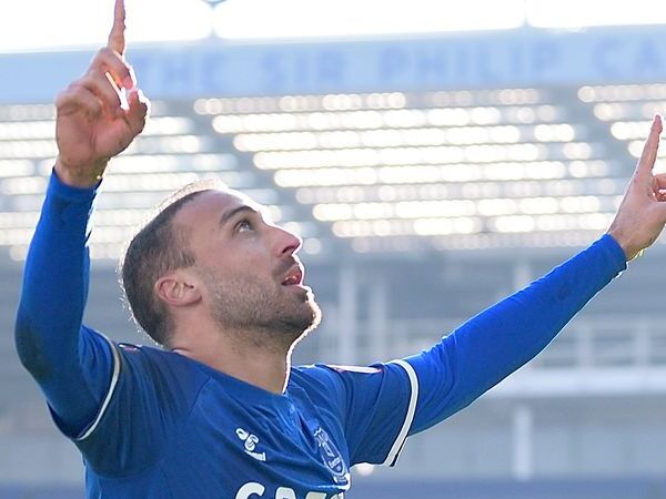 Cenk Tosun tinggalkan Everton musim panas ini.