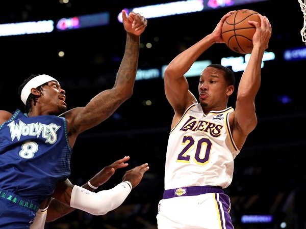 Cleveland Cavaliers mulai berminat datangkan Avery Bradley.
