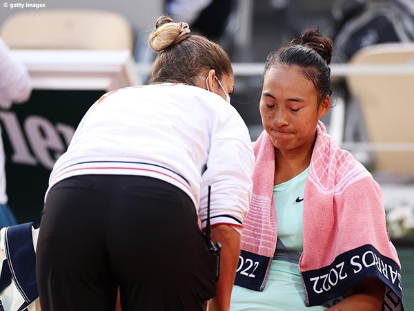 Kram ini ternyata faktor penghalang Zheng Qinwen di French Open 2022