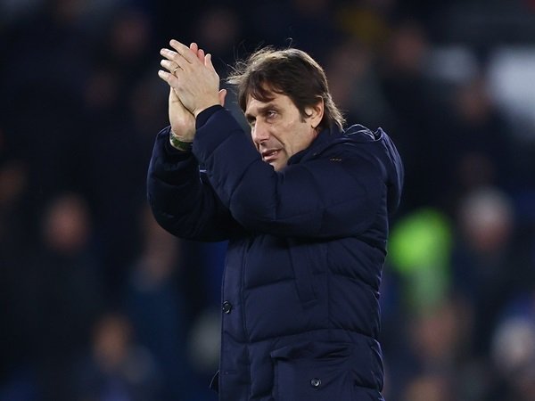 Tottenham siap umumkan rekrutan kedua