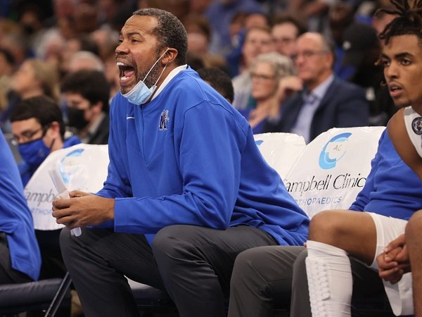 Darvin Ham percayakan Rasheed Wallace untuk jadi assisten pelatihnya.