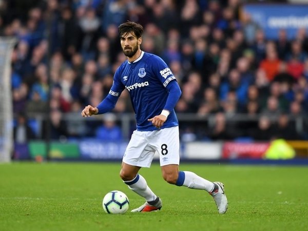 Andre Gomes dilaporkan masuk dalam daftar jual Everton pada jendela transfer musim panas kali ini / via Getty Images