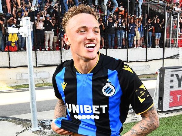 Selain Aston Villa, AC Milan dan Arsenal juga dikabarkan menaruh minta kepada Noa Lang.