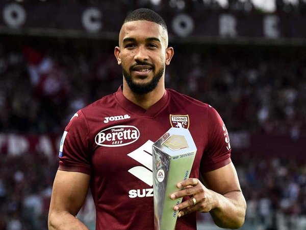 Tottenham siap bahas transfer Bremer