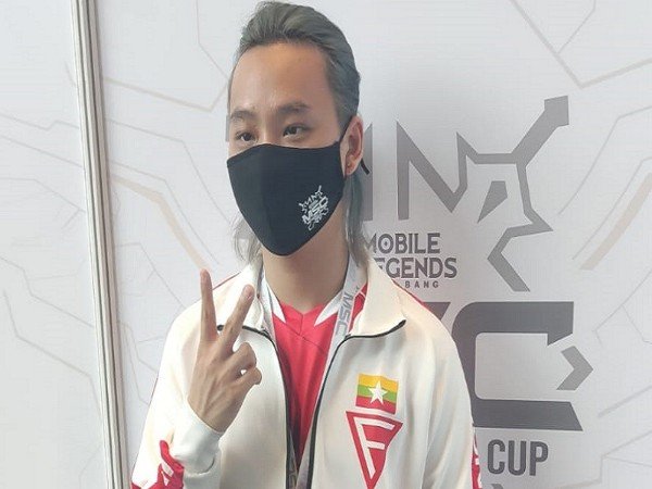 Disanjung oleh Luminaire, Midlaner Falcon Esports: Terima Kasih Luminaire