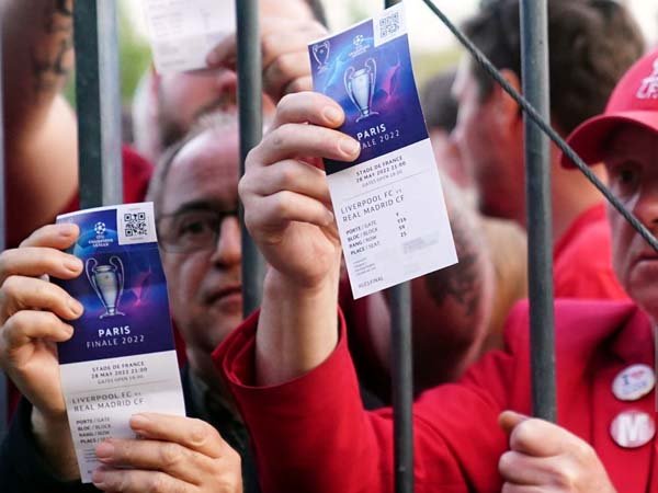 Senator Prancis Salahkan Negaranya atas Kekacauan Final Liga Champions