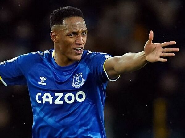 Yerry Mina hanya tampil 13 kali musim ini bersama Everton lantaran cedera.