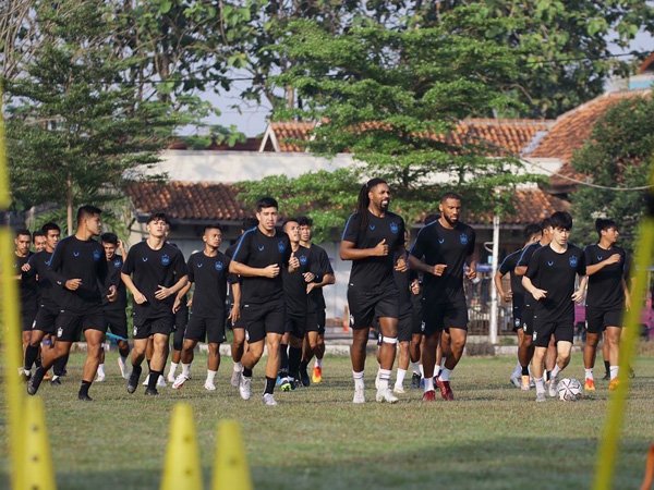 Skuat PSIS Semarang menjalani latihan