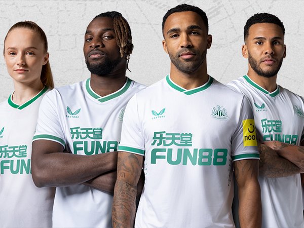 Newcastle Rilis Jersey Ketiga yang Identik dengan Arab Saudi