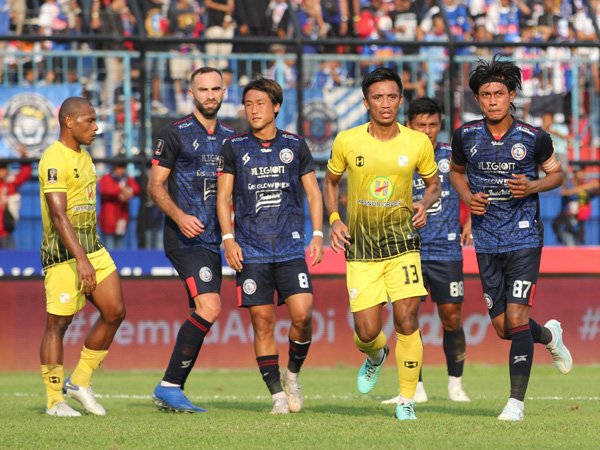 Pertandingan Arema FC kontra Barito Putera di Piala Presiden 2022