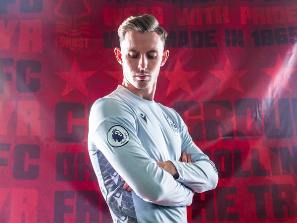 Kiper Nottingham Forest, Dean Henderson.