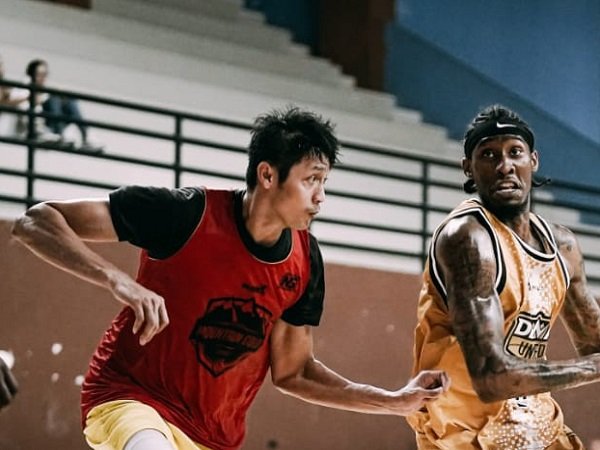 Pemain asing anyar Dewa United Surabaya, Zoran Talley.